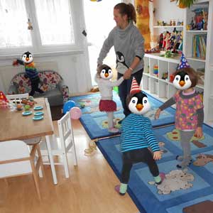 Spielen mit Ersatztagesmutti Iris